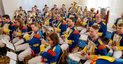 adc7ed98-8b56-4976-b03b-e28084877fee