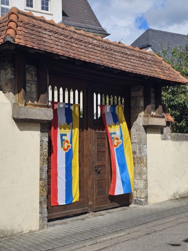 f8d44455-a9a8-445d-a072-97da313bf761