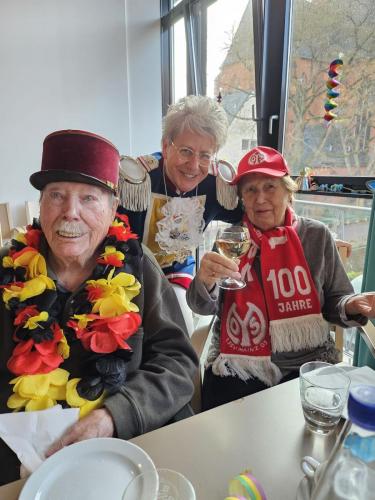 7e3ba1e8-88e5-49d3-bd67-3f3ad1006885