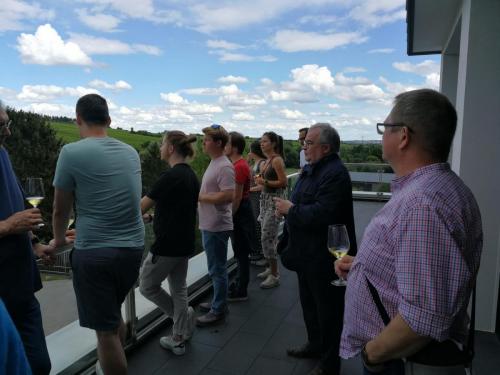 df1e077a-8393-40fb-a9c5-cbed824ccd45